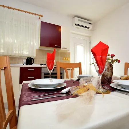 Zita Free Private Parking Apartman *